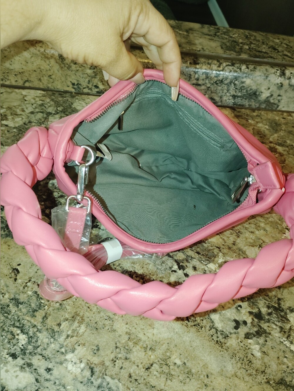 Stylish Pink Braided-Handle Shoulder Bag 🛍️ New - Picture 5 of 6